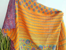Cargar imagen en el visor de la galería, SILK SCARF 18