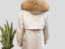 Cargar imagen en el visor de la galería, PARKA RABBIT/FOX - HUESO