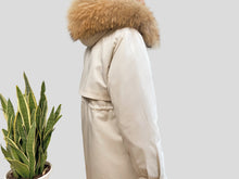 Cargar imagen en el visor de la galería, PARKA RABBIT/FOX - HUESO