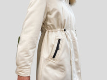 Cargar imagen en el visor de la galería, PARKA RABBIT/FOX - HUESO