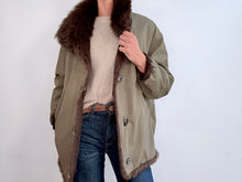 Load image into Gallery viewer, BOMBER COAT - GREEN