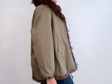 Load image into Gallery viewer, BOMBER COAT - GREEN