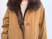 Load image into Gallery viewer, BOMBER COAT - OCRE