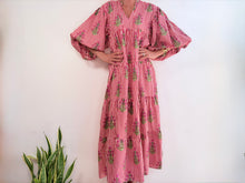 Lade das Bild in den Galerie-Viewer, SAINT-TROPEZ – BLAUES GESTREIFTES KLEID