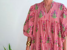 Lade das Bild in den Galerie-Viewer, SAINT-TROPEZ – BLAUES GESTREIFTES KLEID