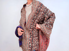 Cargar imagen en el visor de la galería, SILK SCARF 16