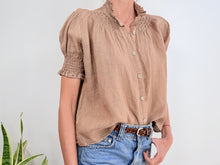 Charger l'image dans la galerie, CAMISA LINO FRUNCES - AVELLANA