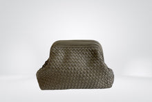 Load image into Gallery viewer, FLORENCIA CLUTCH BAG - GREEN