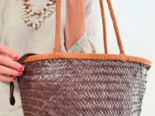 Load image into Gallery viewer, BICOLOR BASKET BAG - CHOCOLATE