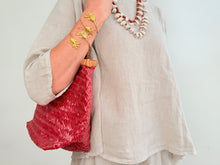 Load image into Gallery viewer, Two-tone basket bag - red