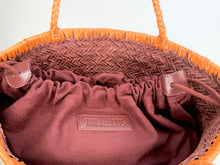Charger l'image dans la galerie, BICOLOR BASKET BAG - CHOCOLATE