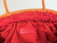 Load image into Gallery viewer, Two-tone basket bag - red