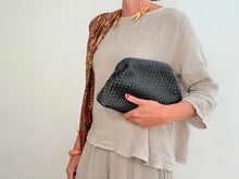 Load image into Gallery viewer, FLORENCIA CLUTCH BAG - BLACK