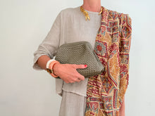 Load image into Gallery viewer, FLORENCIA CLUTCH BAG - GREEN