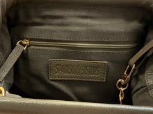 Load image into Gallery viewer, FLORENCIA CLUTCH BAG - GREEN