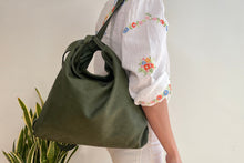 Load image into Gallery viewer, DORA BAG - GREEN