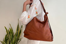 Load image into Gallery viewer, DORA BAG - CAMEL