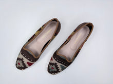 Carica l'immagine nel visualizzatore di Gallery, KILIM SHOES 39 - 4