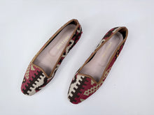 Carica l'immagine nel visualizzatore di Gallery, KILIM SHOES 40 - 1