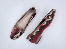 Carica l'immagine nel visualizzatore di Gallery, KILIM SHOES 40 - 1