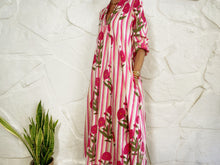 Charger l'image dans la galerie, LA ROCHELLE DRESS - PINK STRIPES DRESS