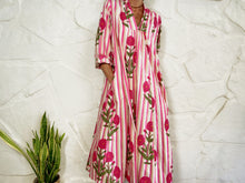 Charger l'image dans la galerie, LA ROCHELLE DRESS - PINK STRIPES DRESS