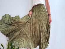 Cargar imagen en el visor de la galería, CAROLINA SKIRT - GREEN