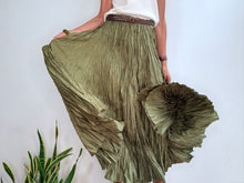 Cargar imagen en el visor de la galería, CAROLINA SKIRT - GREEN