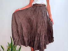 Lade das Bild in den Galerie-Viewer, CAROLINA SKIRT - CHOCOLATE