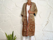 Lade das Bild in den Galerie-Viewer, LANGER KIMONO SEIDE 53