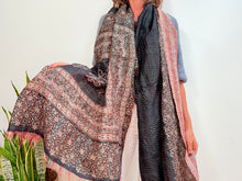 Cargar imagen en el visor de la galería, SILK SCARF 15