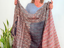 Cargar imagen en el visor de la galería, SILK SCARF 15