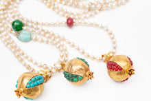 Lade das Bild in den Galerie-Viewer, Granatapfelperlenanhänger - Türkis