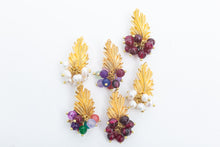 Charger l'image dans la galerie, SHORT GRAPE EARRING - BURGUNDY