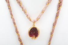 Cargar imagen en el visor de la galería, WRAP POMEGRANATE LONG NECKLACE - BURGUNDY