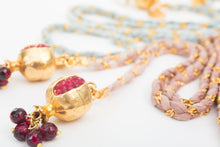 Cargar imagen en el visor de la galería, WRAP POMEGRANATE LONG NECKLACE - BURGUNDY