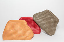 Load image into Gallery viewer, FLORENCIA CLUTCH BAG - CAMEL