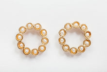 Load image into Gallery viewer, MINI BOTERO EARRING - PEARL
