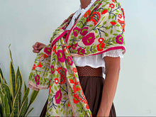 Charger l'image dans la galerie, FRIDA SILK SCARF 2
