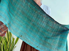 Cargar imagen en el visor de la galería, SMALL SILK SCARF 19
