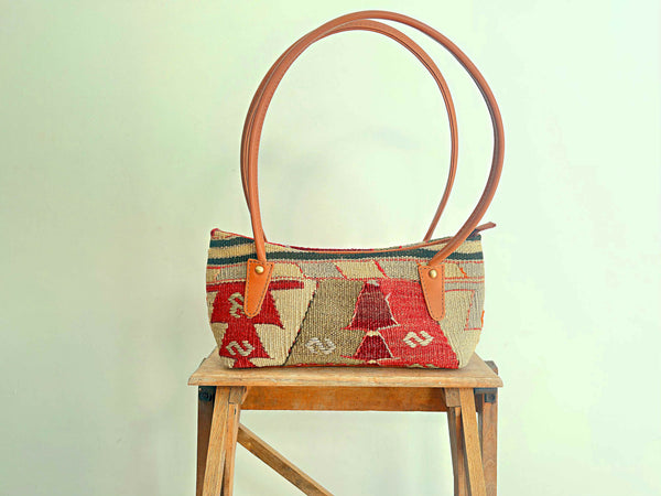 BAGUETTE KILIM BAG 11