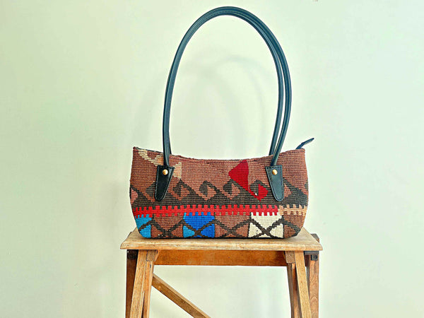 BAGUETTE KILIM BAG 9