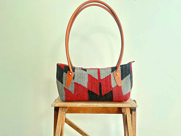 BAGUETTE KILIM BAG 10