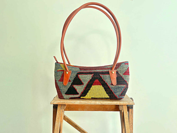 BAGUETTE KILIM BAG 12