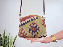 Charger l'image dans la galerie, KILIM BAG - 6

