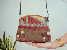 Charger l'image dans la galerie, KILIM BAG - 24
