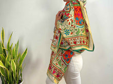 Cargar imagen en el visor de la galería, EMBROIDERY SILK SCARF 19
