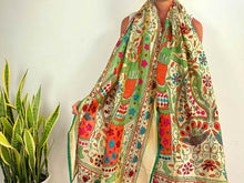Charger l'image dans la galerie, EMBROIDERY SILK SCARF 11
