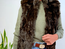 Cargar imagen en el visor de la galería, FUR VEST - GREEN
