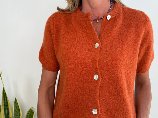 INGRID ALPACA SHORT SLEEVE - BROWN